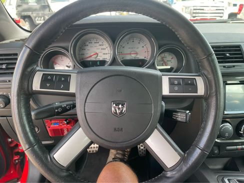 Used 2009 Dodge Challenger SRT8 w/ SRT Option Group II RWD image 21