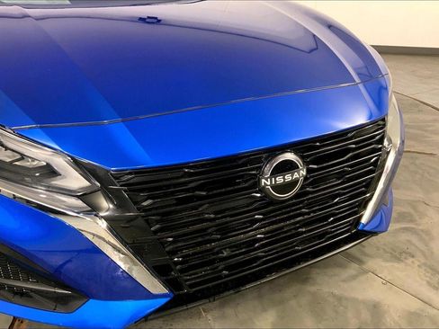Used 2025 Nissan Altima 2.5 SV FWD image 28