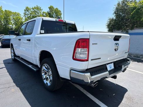 Used 2023 RAM 1500 Big Horn AWD/4WD image 3