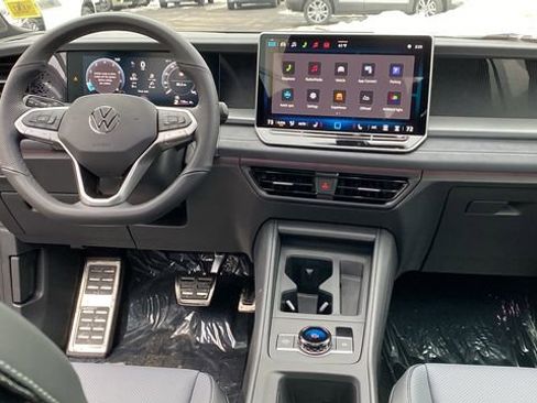 New 2026 Volkswagen Tiguan SE R-Line AWD/4WD image 9
