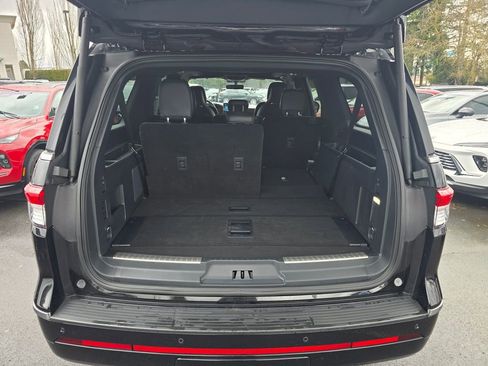 Used 2024 Lincoln Navigator L Reserve image 53