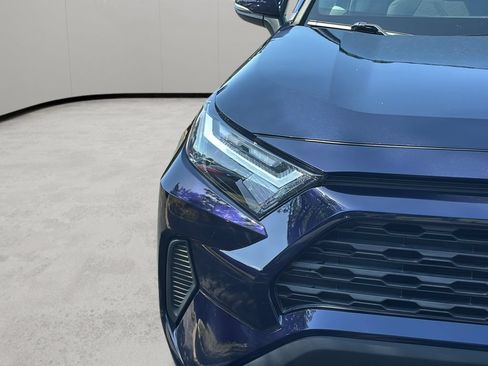 Used 2022 Toyota RAV4 XLE AWD/4WD image 43
