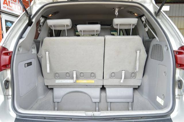 Used 2004 Toyota Sienna XLE Limited w/ Limited Pkg 5 FWD image 37