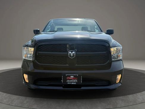 Used 2017 RAM 1500 Express AWD/4WD image 3