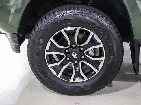 Used 2022 Toyota Tacoma TRD Sport RWD image 9