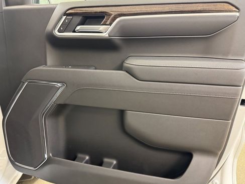 New 2026 GMC Sierra 1500 SLE image 28
