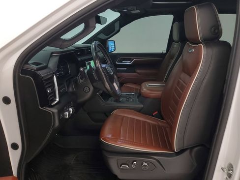 Used 2022 GMC Sierra 1500 Denali Ultimate AWD/4WD image 11
