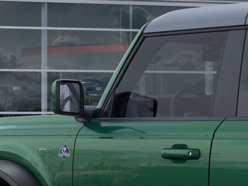 New 2025 Ford Bronco Outer Banks w/ Sasquatch Package AWD/4WD image 22