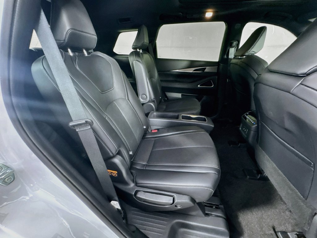 Certified 2027 INFINITI QX60 Sport w/ Dark Cargo Package AWD/4WD image 39