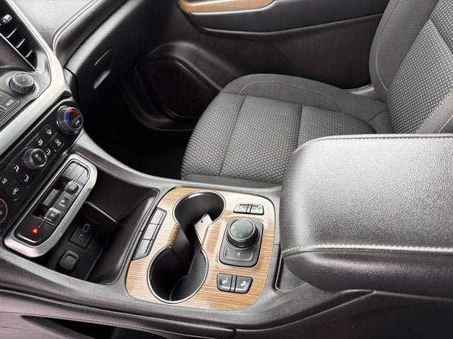 Used 2023 GMC Acadia SLE w/ Driver Convenience Package AWD/4WD image 16