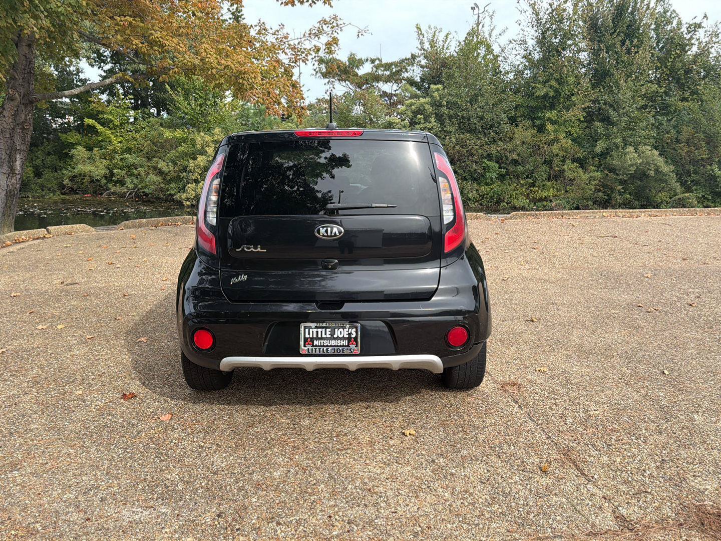 Used 2017 Kia Soul + FWD image 6