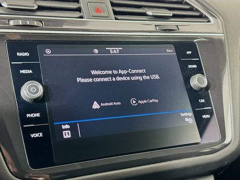 Used 2024 Volkswagen Tiguan S image 21