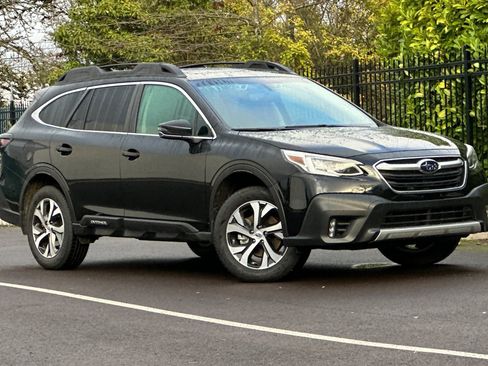 Used 2021 Subaru Outback Limited image 2