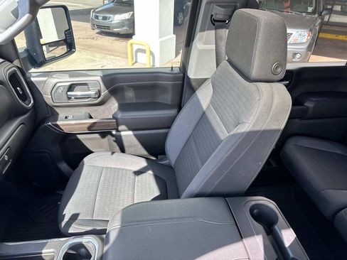 Used 2023 Chevrolet Silverado 2500 LT w/ Convenience Package image 31