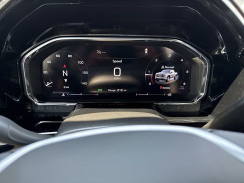 New 2026 GMC Sierra 1500 Elevation image 12