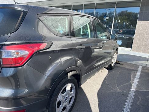 Used 2017 Ford Escape S image 3