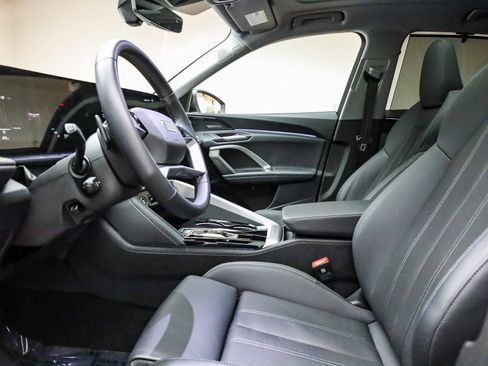 Certified 2025 Audi Q5 Premium Plus w/ Premium Plus image 19