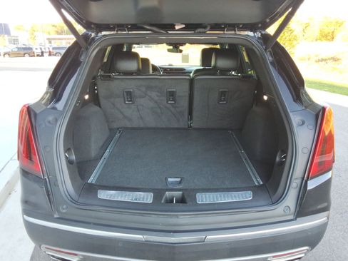 Used 2021 Cadillac XT5 Premium Luxury image 31