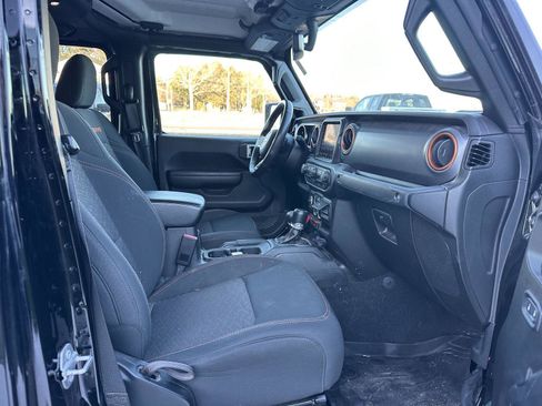 Used 2022 Jeep Gladiator Mojave w/ Trailer Tow Package image 17