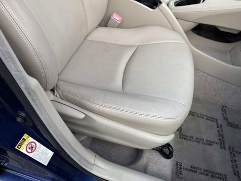 Used 2010 Toyota Prius Two image 10