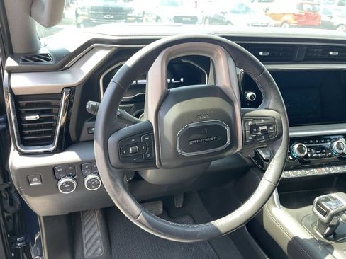 Used 2023 GMC Sierra 1500 Denali w/ Denali Reserve Package AWD/4WD image 7