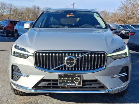 Certified 2023 Volvo XC60 B5 Plus w/ Climate Package image 2