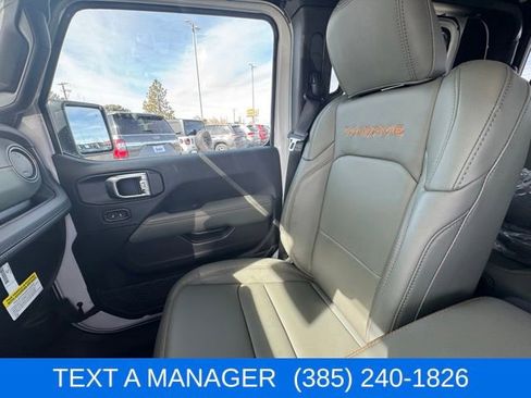 New 2026 Jeep Gladiator Mojave image 24