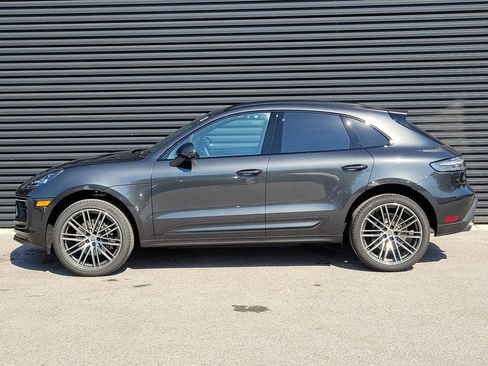 New 2026 Porsche Macan image 2