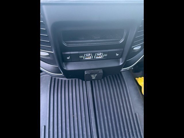 Used 2024 RAM 2500 Laramie w/ Night Edition AWD/4WD image 8