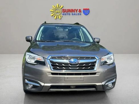 Used 2018 Subaru Forester 2.5i Touring AWD/4WD image 3