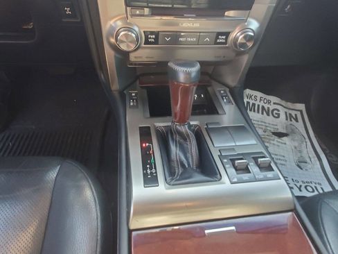 Used 2015 Lexus GX 460 image 19