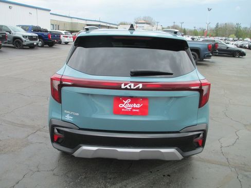 Used 2024 Kia Seltos EX image 7