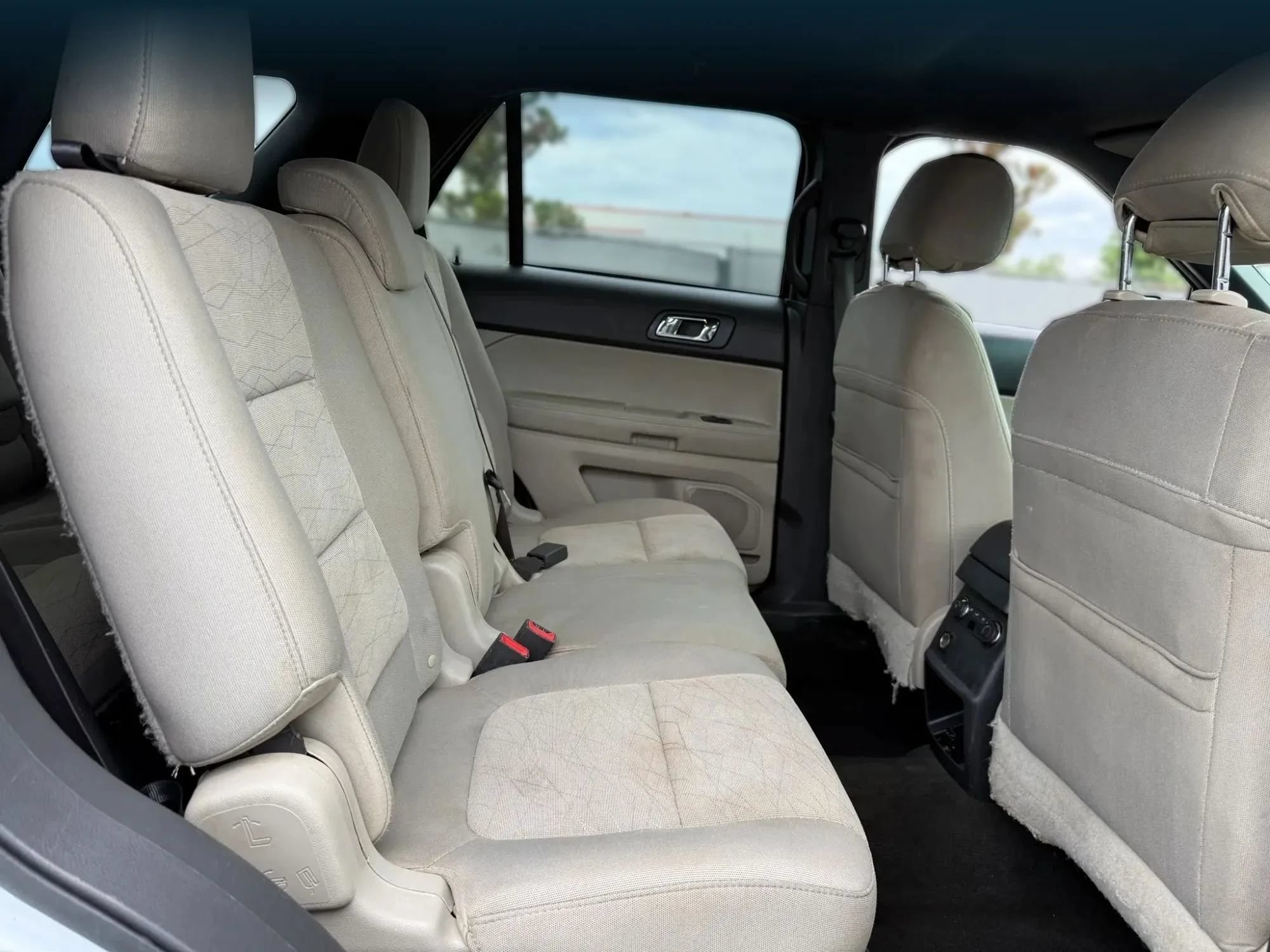 Used 2015 Ford Explorer FWD image 20