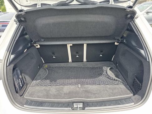 Used 2025 Mercedes-Benz GLA 250 image 8