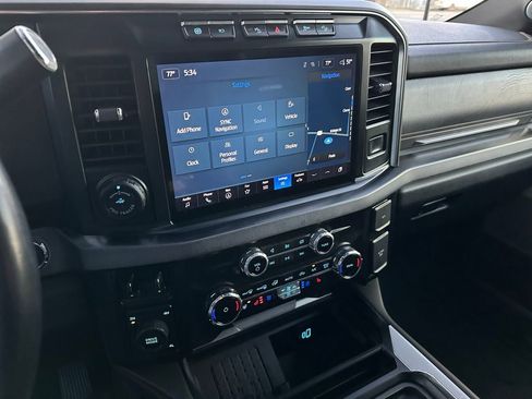 Used 2023 Ford F350 Platinum w/ FX4 Off-Road Package image 25