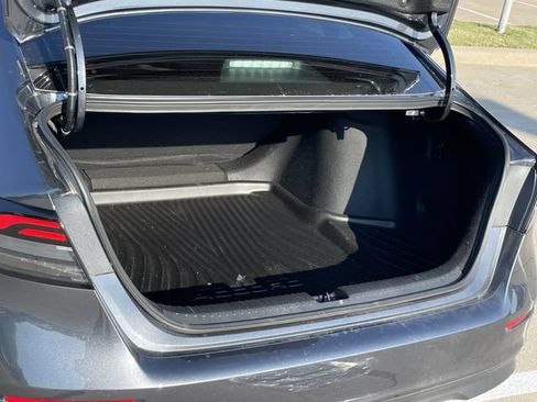 Used 2025 Honda Accord LX image 27