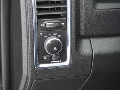 Used 2016 RAM 1500 Laramie w/ Convenience Group image 17