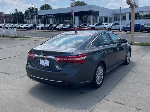 Used 2013 Toyota Avalon Limited image 5