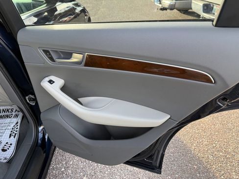 Used 2011 Audi Q5 2.0T Premium image 20