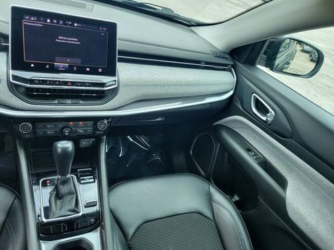 Used 2022 Jeep Compass Latitude w/ Convenience Group image 17