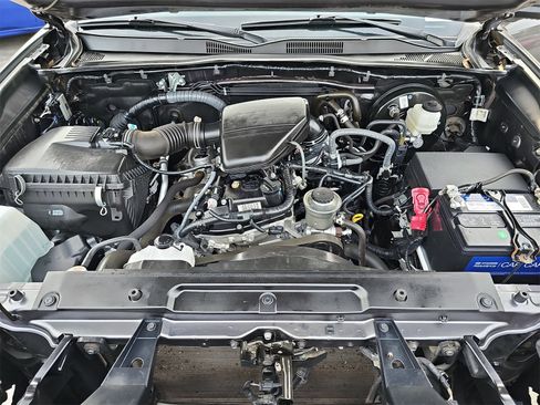 Used 2022 Toyota Tacoma SR image 33