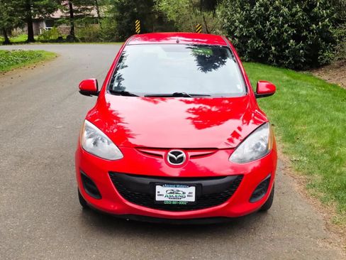 Used 2014 MAZDA MAZDA2 Sport FWD image 8