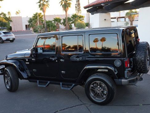 Used 2016 Jeep Wrangler Unlimited Sahara image 15