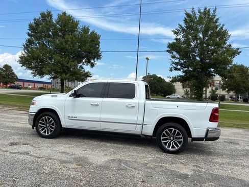 Used 2025 RAM 1500 Limited AWD/4WD image 6