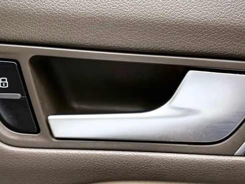 Used 2017 Audi Q5 2.0T Premium w/ Audi MMI Navigation Plus image 34