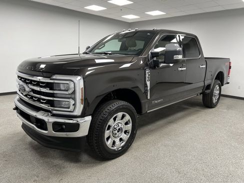 Used 2025 Ford F350 Lariat w/ Lariat Ultimate Package image 6