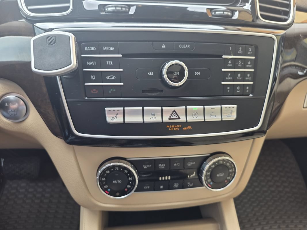 Used 2017 Mercedes-Benz GLS 450 4MATIC image 36