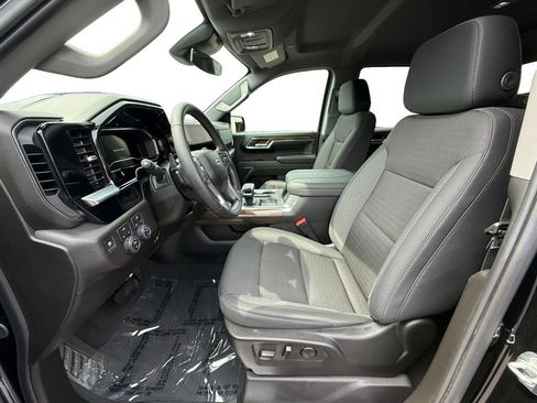 Used 2024 Chevrolet Silverado 1500 RST AWD/4WD image 9