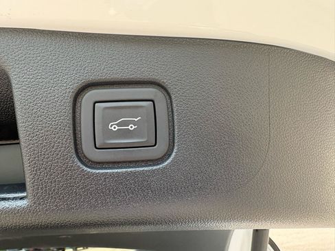 Used 2024 Chevrolet Blazer EV LT AWD/4WD image 58
