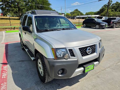 Used 2015 Nissan Xterra X RWD image 5